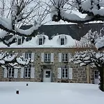 L\'Enclos Du Puy-Mary