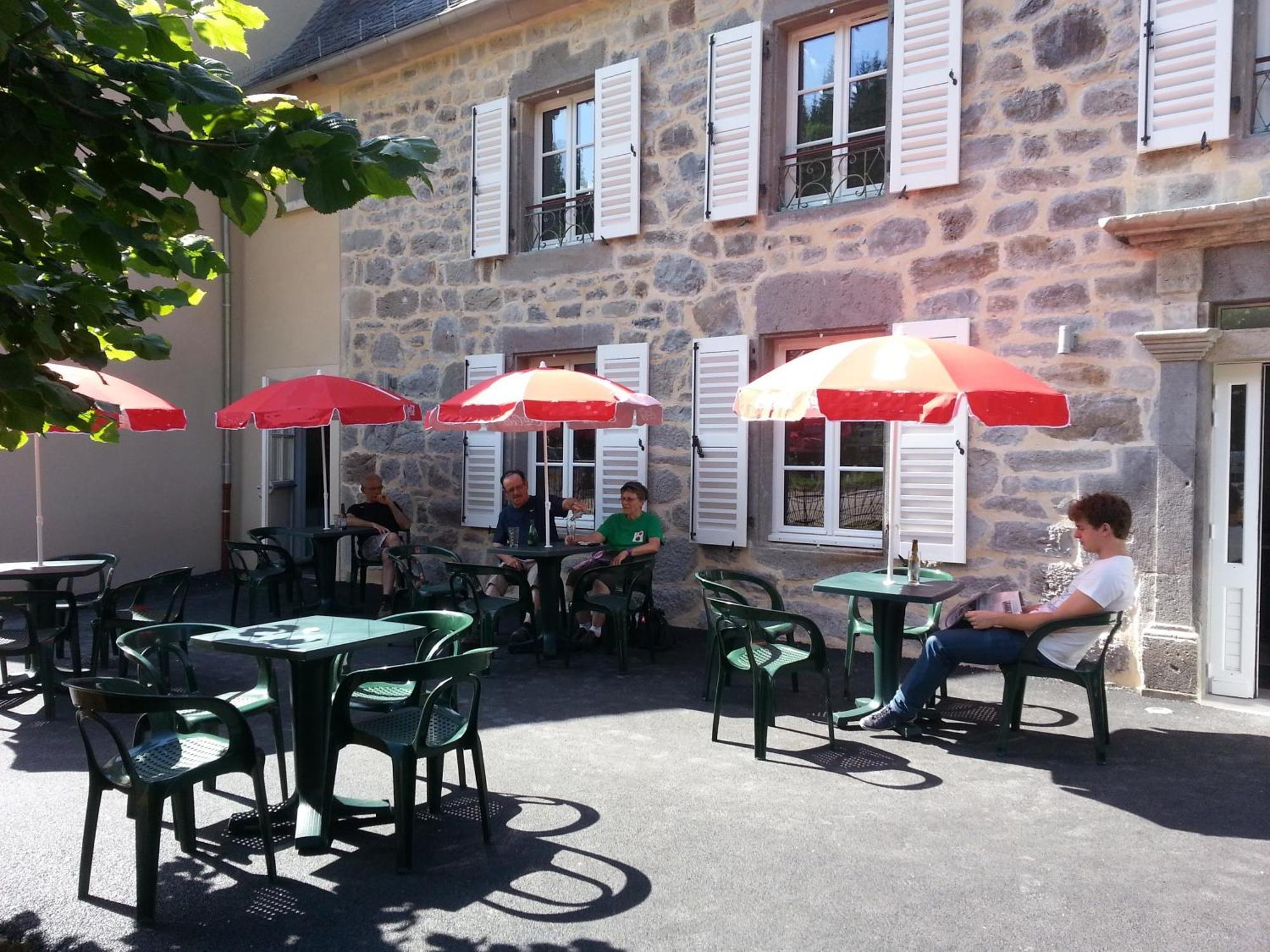 Hotel L'enclos Du Puy-mary Clermont-Ferrand